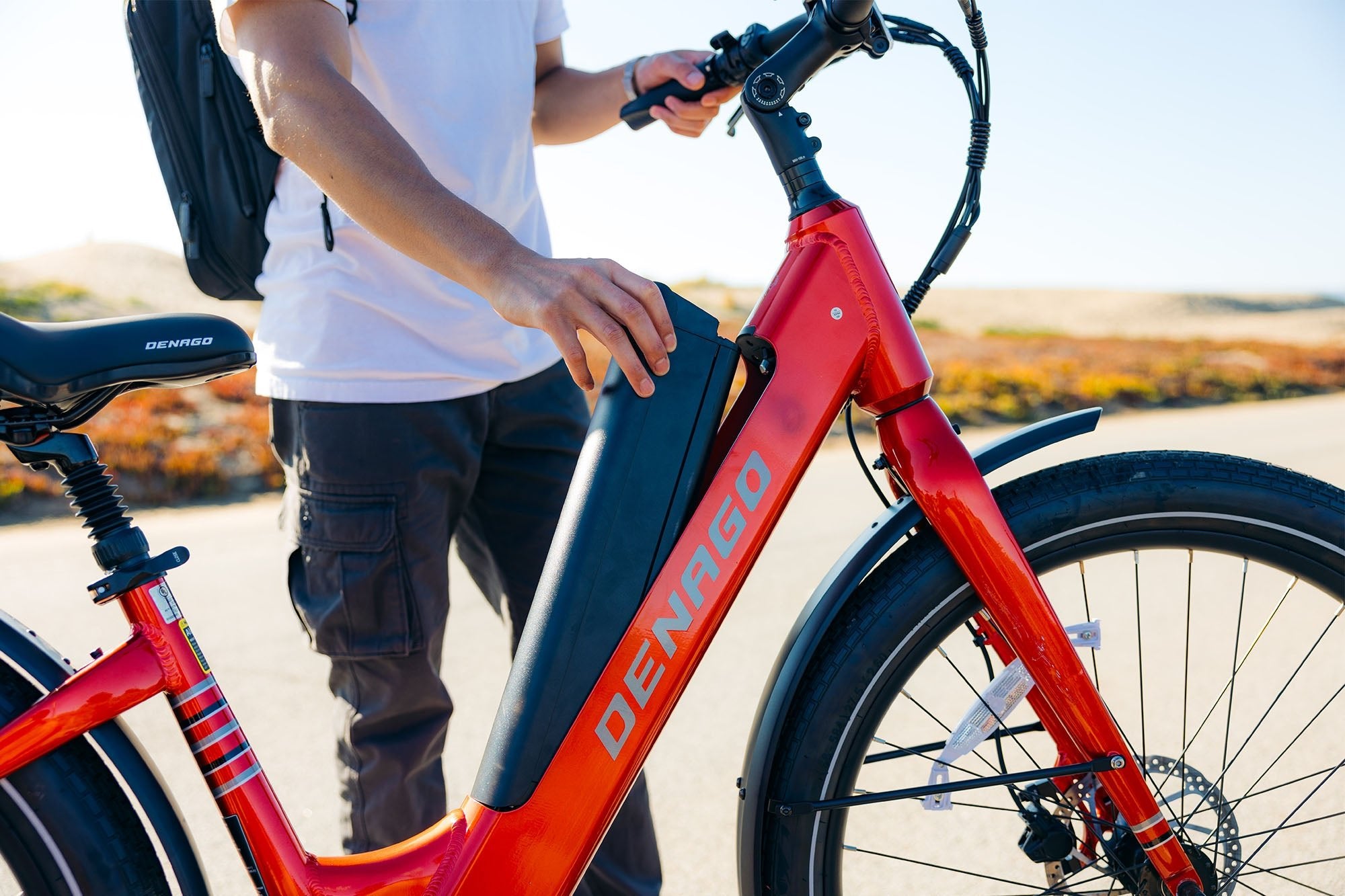 City3_RemoveBattery-917540