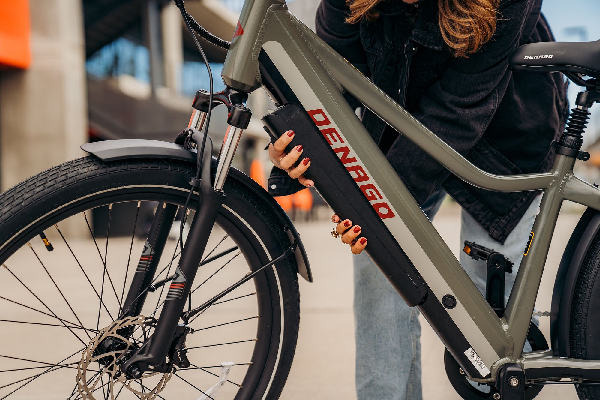 Commute1_RemoveBattery