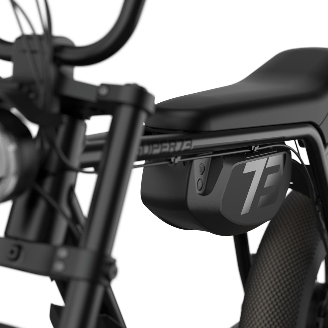 Super73_LegacySeries_ZX_SE_Blackout_DetailBattery_1080x1080_ed27a3c8-8937-46b9-9eb8-2fddc893c49a